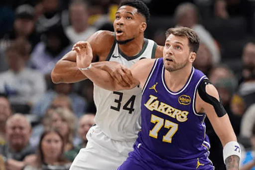 NBA常规赛，湖人119-95战胜雄鹿。赛后，卢卡-东契奇接受了采访，谈到了半场