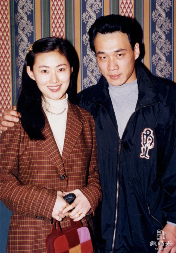 这两位演员可能都认识吧？男的英俊潇洒，高大威猛，女的如花似玉，温婉贤淑，气质如兰