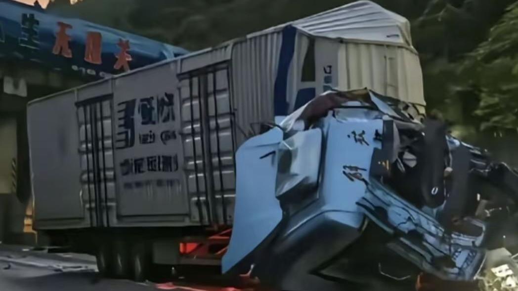 父子同行，却遭命运无情捉弄，京昆高速上演生死离别