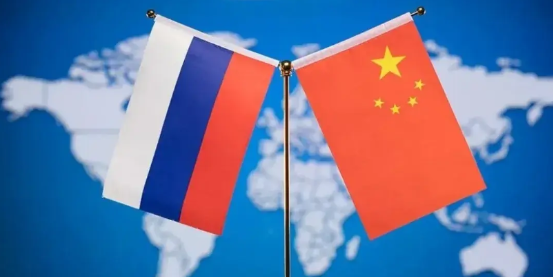 眼看中俄关系越来越密切，美媒出来挑拨离间称，俄罗斯正防着中国一手！6月7日，根据