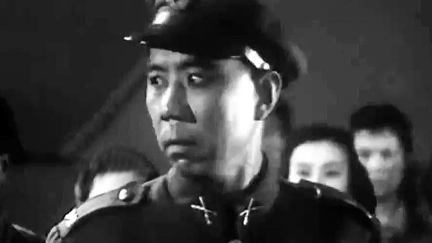 他是抗战时期的国军少校，也是王晓棠恩师，银幕剧抛脸演啥像啥，66岁去世
