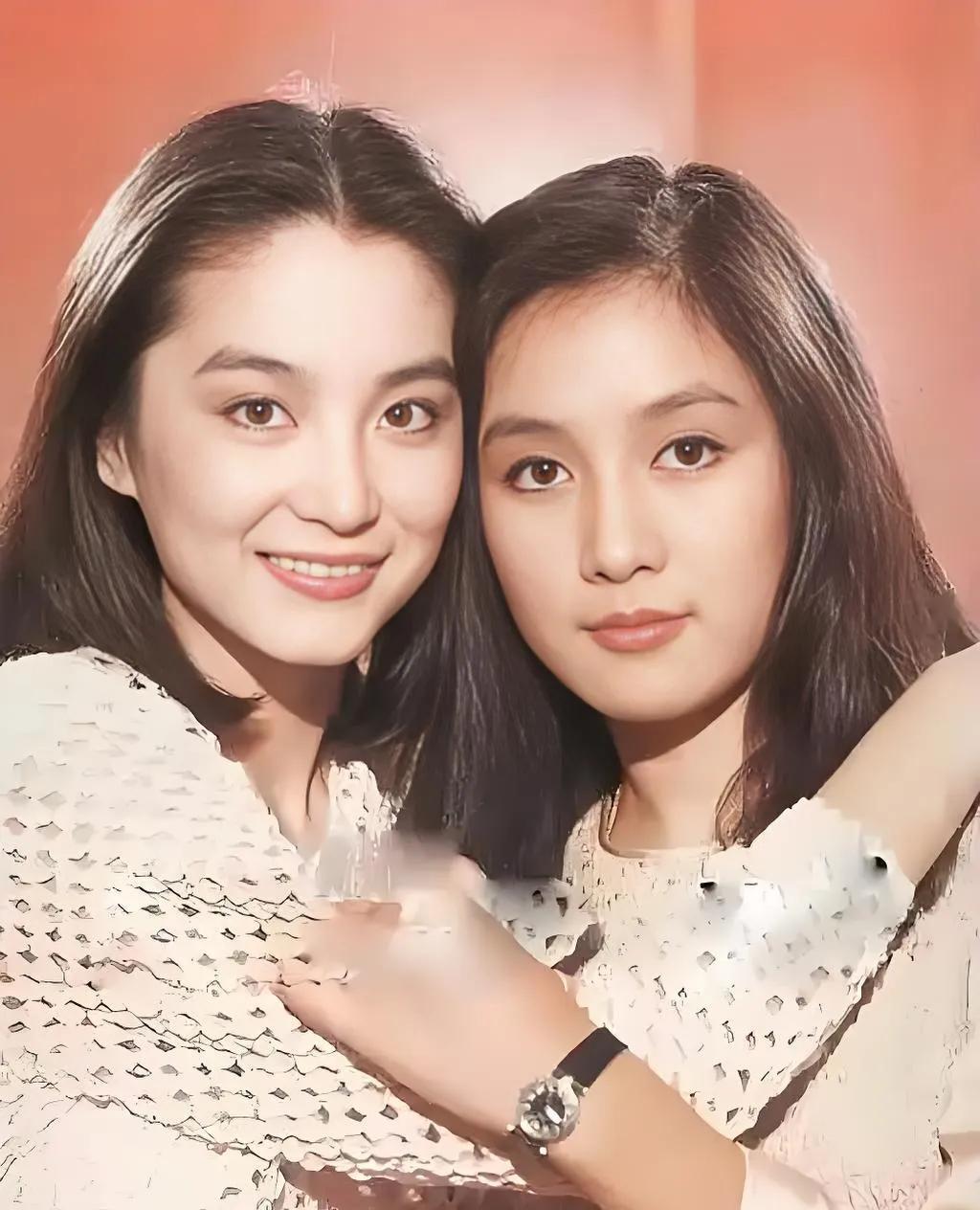 得了吧，人家吕秀菱丁克，哪来的成龙私生子。就因为长得好看，过了几十年还要被造h谣
