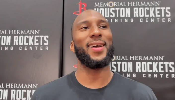 今日在火箭训练结束后，约什-奥科吉接受了记者的采访，谈到了今日队内训练的强度。