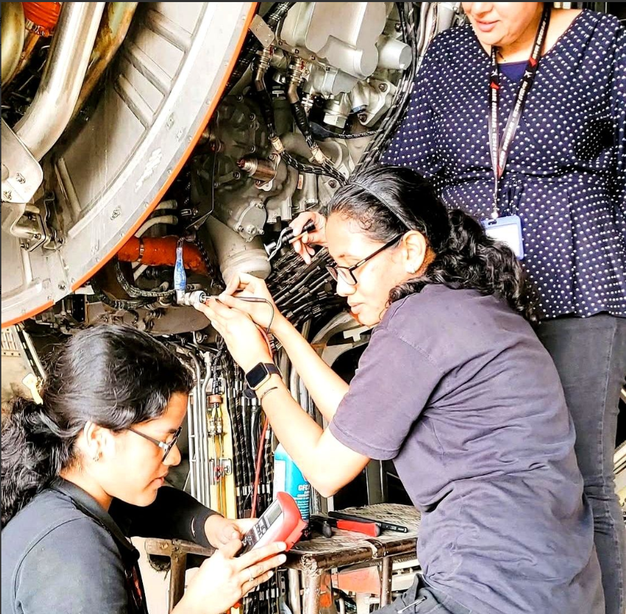 印度航空工程服务公司去年12月宣布，该公司全女性团队为一架波音787客机更换了发