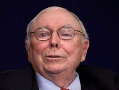 美国彻底慌了？世界亿万富豪查理·芒格：“美国过去的成功，很大程度上有中国人的贡献