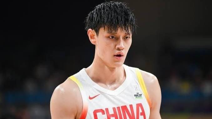 周琦旧伤复发前往美国治疗，男篮赴西班牙拉练有3人缺席