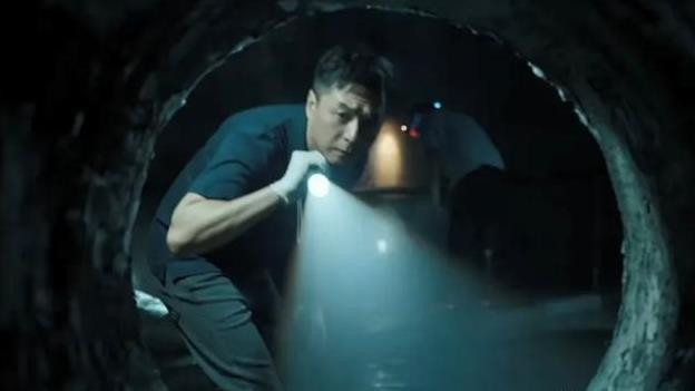 悬疑剧《悬镜》首播，题材新颖，期待与担忧并存