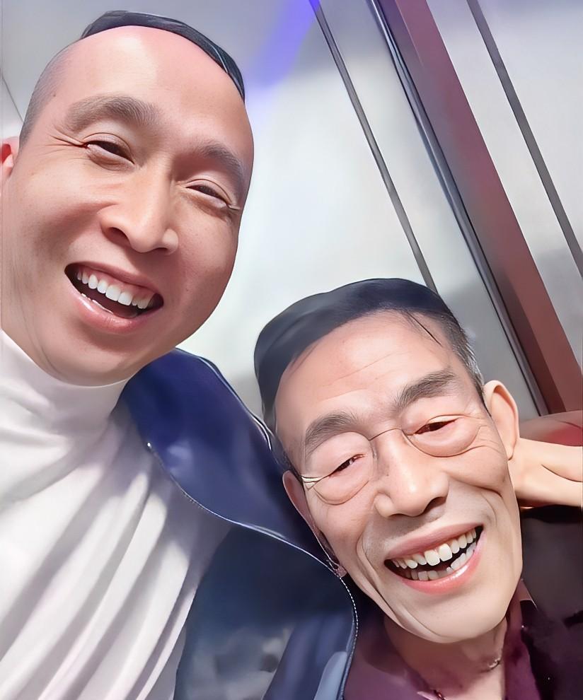 你不信直觉还真不信，很多东西它就是有前兆的！
条子哥说，这些年我和杨老爷子经常见