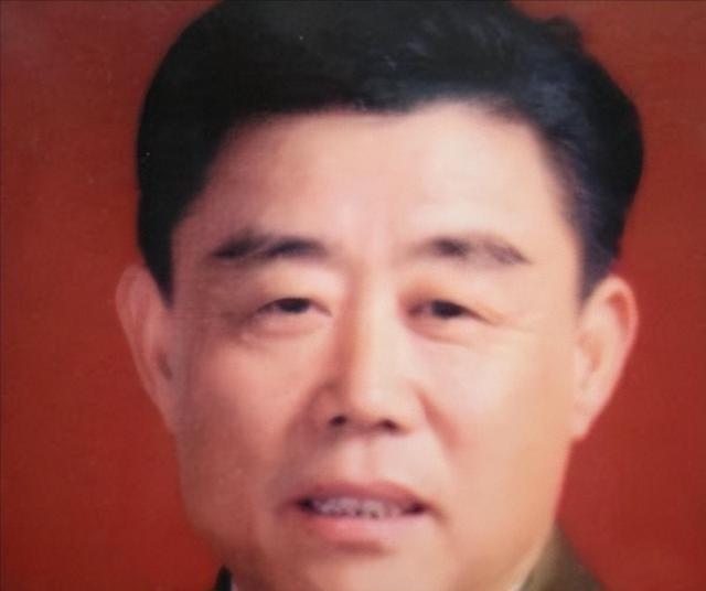 1968年1月，眼见4架“美军战机”向我方导弹阵地疾驰而来，营长竟连续七次拒绝指