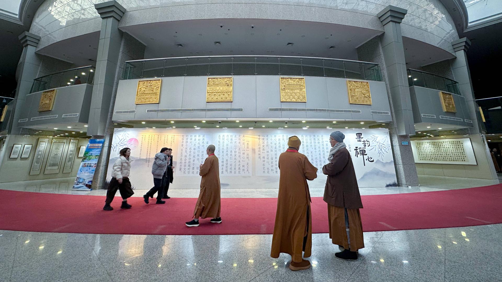 墨韵禅心：佛经与传统文化和沉香的融合。记节同阳居士抄经展