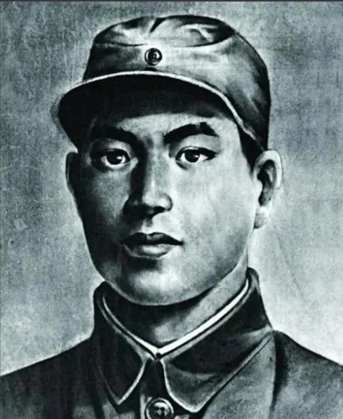 1944年，八路军侦察员曹世范完成侦察任务后，到一个村长家去借宿，村长好吃好喝招
