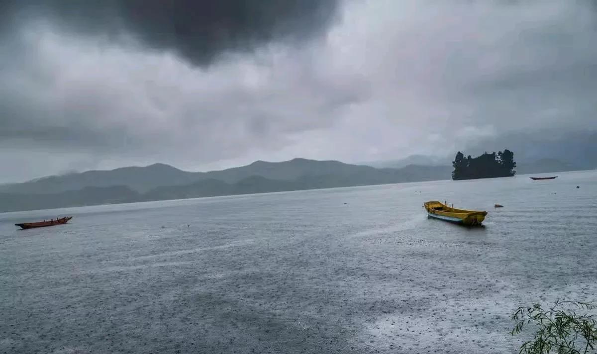 “雨水多不多，就看闰六月初一”，今年秋天雨水多吗？
期盼着降雨，太想念降雨的感觉