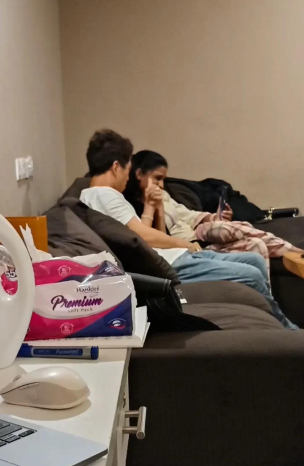 感觉李超群对女儿安娜似乎没有很用心地投入，他该不会后悔他当初来巴基斯坦接女儿的决
