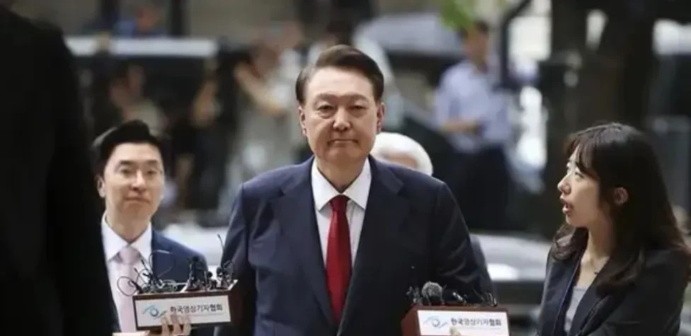 尹锡悦要完蛋？李在明放大招了！











韩国前总统尹锡悦又被抓了！