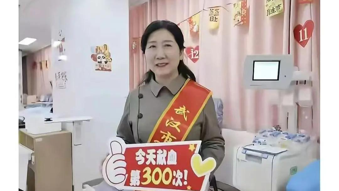 知耻而后勇，deepseek对该新闻的两次分析，说它弱智就改口了