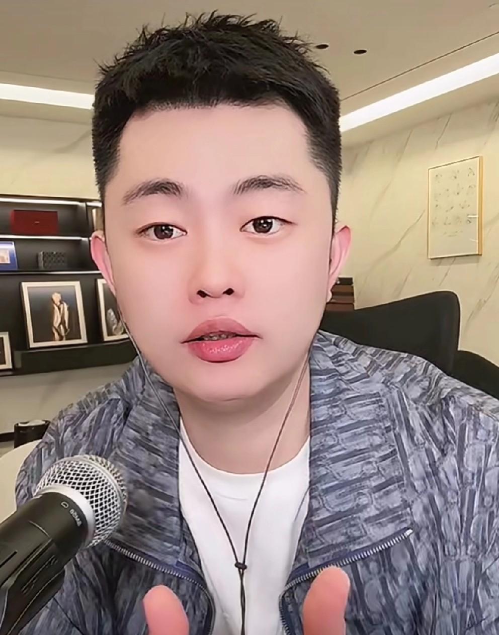 巴扎黑分析pz参加完天佑婚礼，回来后说网红拿鼻孔看人，然后消费两千万的原因，实际