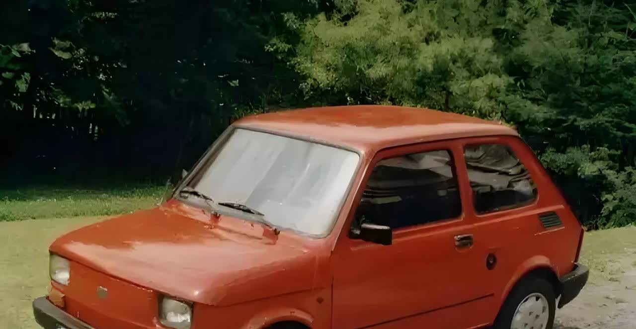 80年代万元户的首选车
菲亚特126P，这个像精灵一样的小可爱，满足了80代万