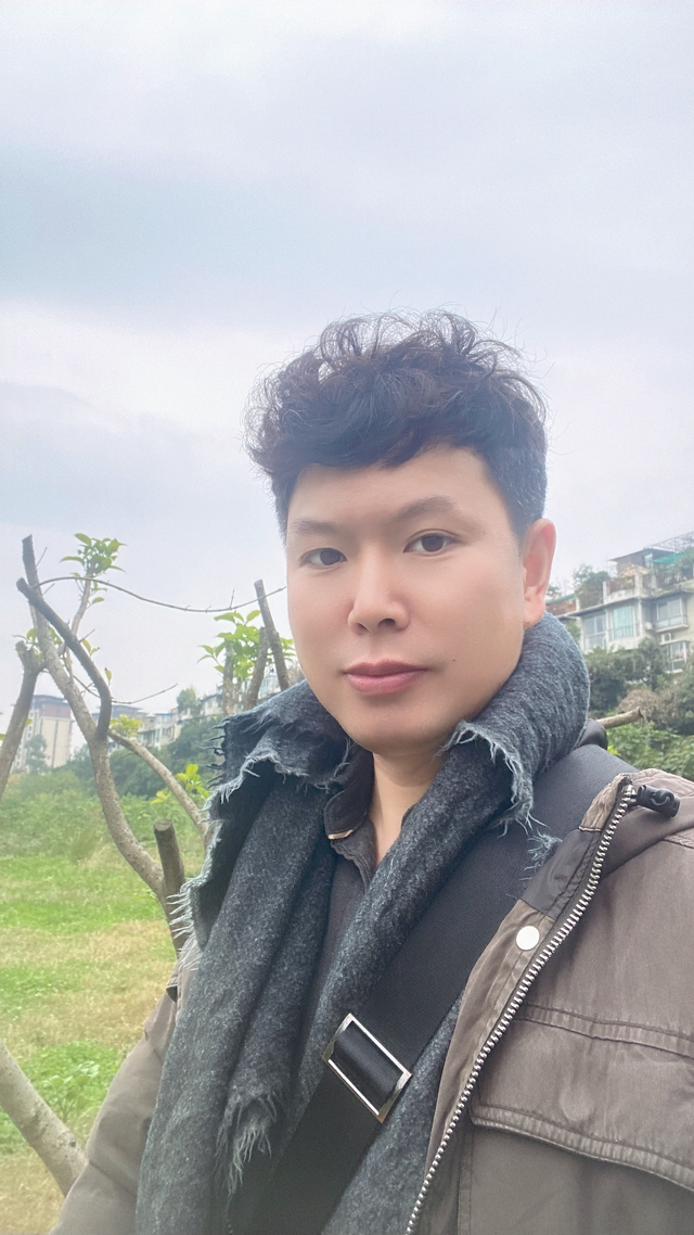 带小黑出来遛一遛
不一样的感觉不一样的生活