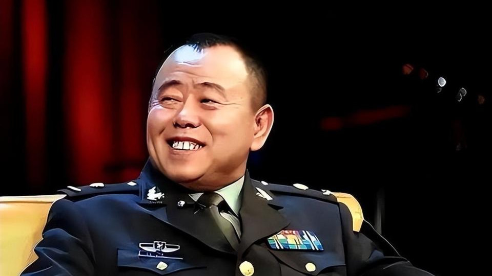 4个老婆全家移民，享受正师级待遇，潘长江身上哪个标签是真的