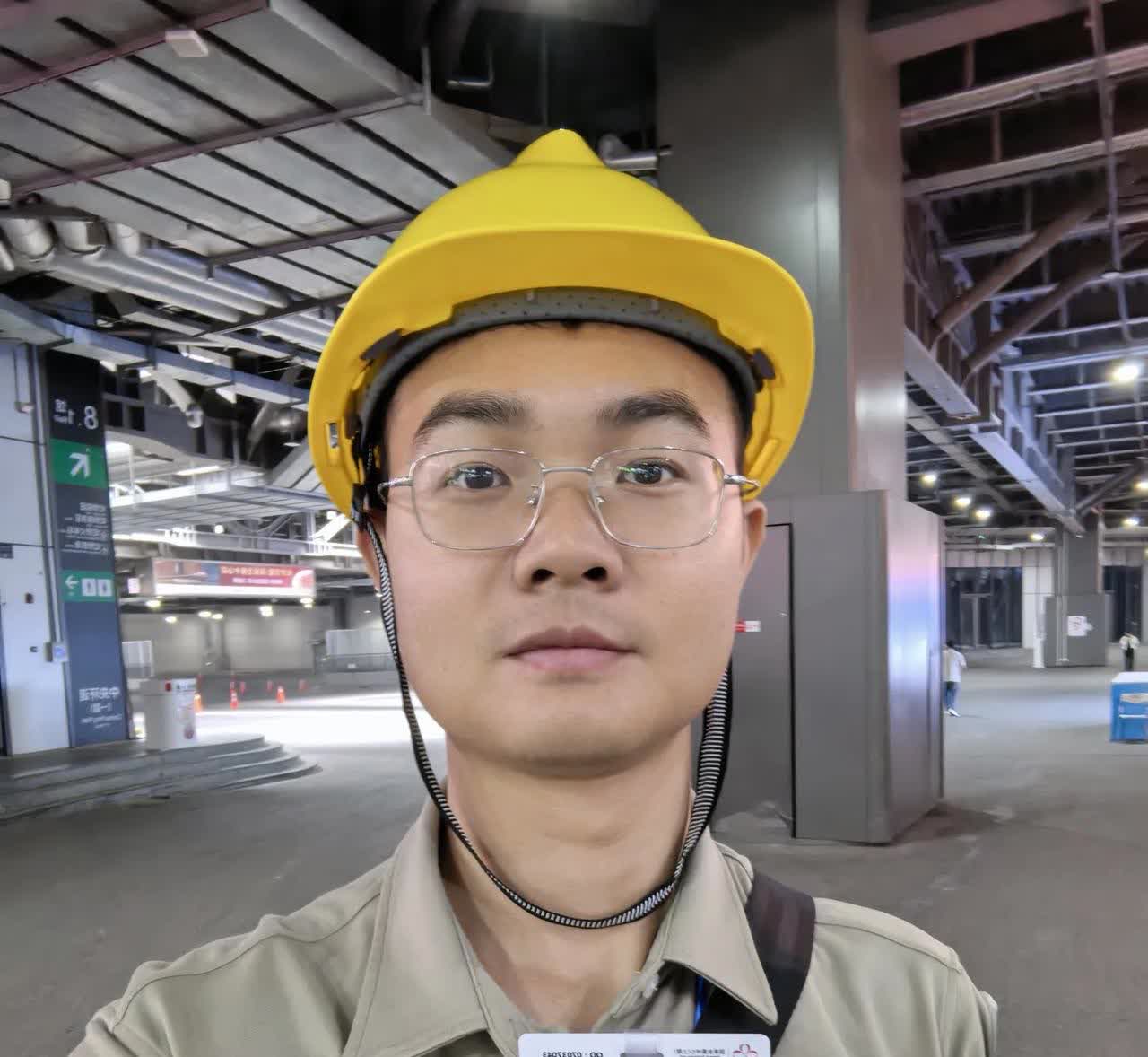提前进来上海车展了，华为 ADS4.0 蓄势待发！！你们猜一下会是哪个车首发？大