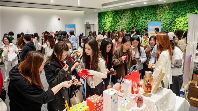 从“旁观”到 “参与”，粉丝用户心声助力MINISO打造“快乐平权”