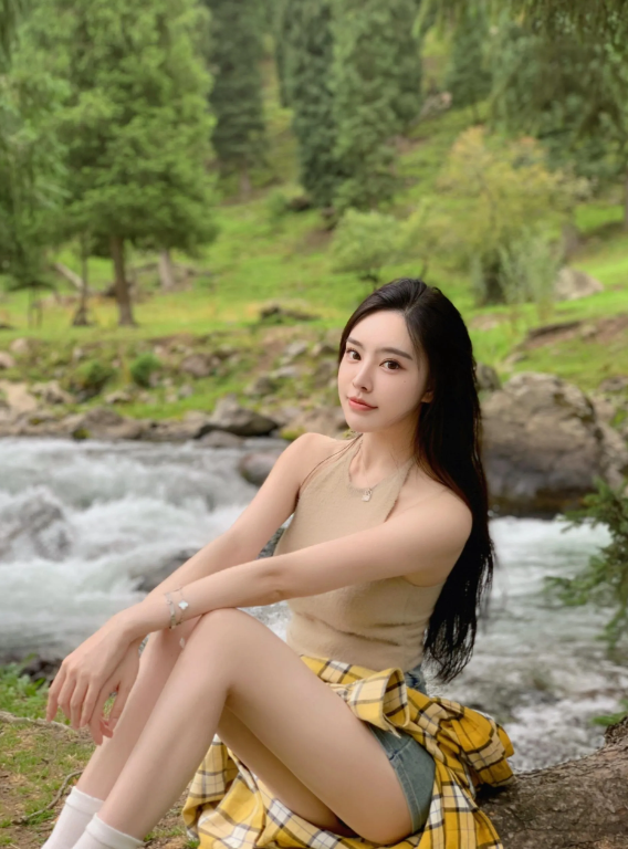 在山林间，与自然亲密接触，享受宁静时光。