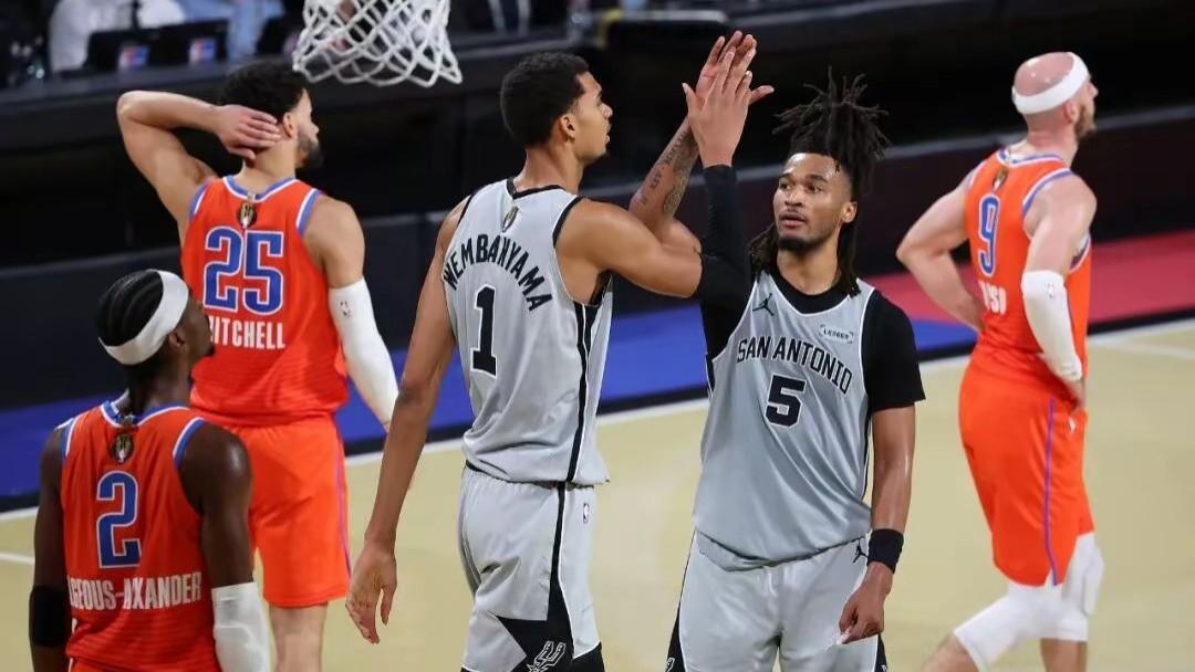 从西部第2到第5！看到马刺击败雷霆，湖人该把斯玛特提上首发吗？