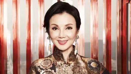 谢玲玲：8岁成影后，24岁嫁入豪门生子，39岁惨遭丈夫抛弃，如今69岁身价高达30亿