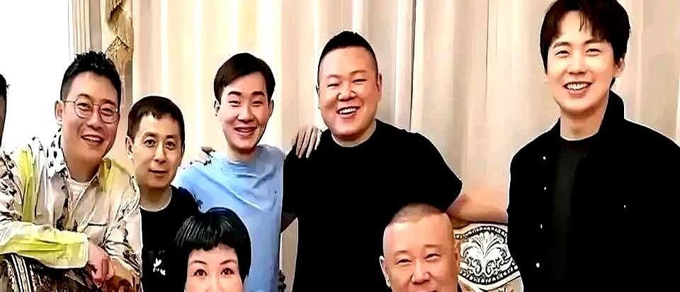 侯耀华想跟郭德纲和解。

郭德纲连面儿都没给见。

去年年底，侯耀华托了