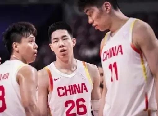 男篮亚洲杯八进四，今天晚上七点中国男篮要和韩国男篮对决，胜者进四强，我看好中国男