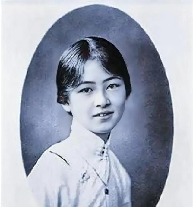 1953年的一次会议上，林徽因指着时任北京副市长吴晗的鼻子骂道：“我林氏满门忠烈