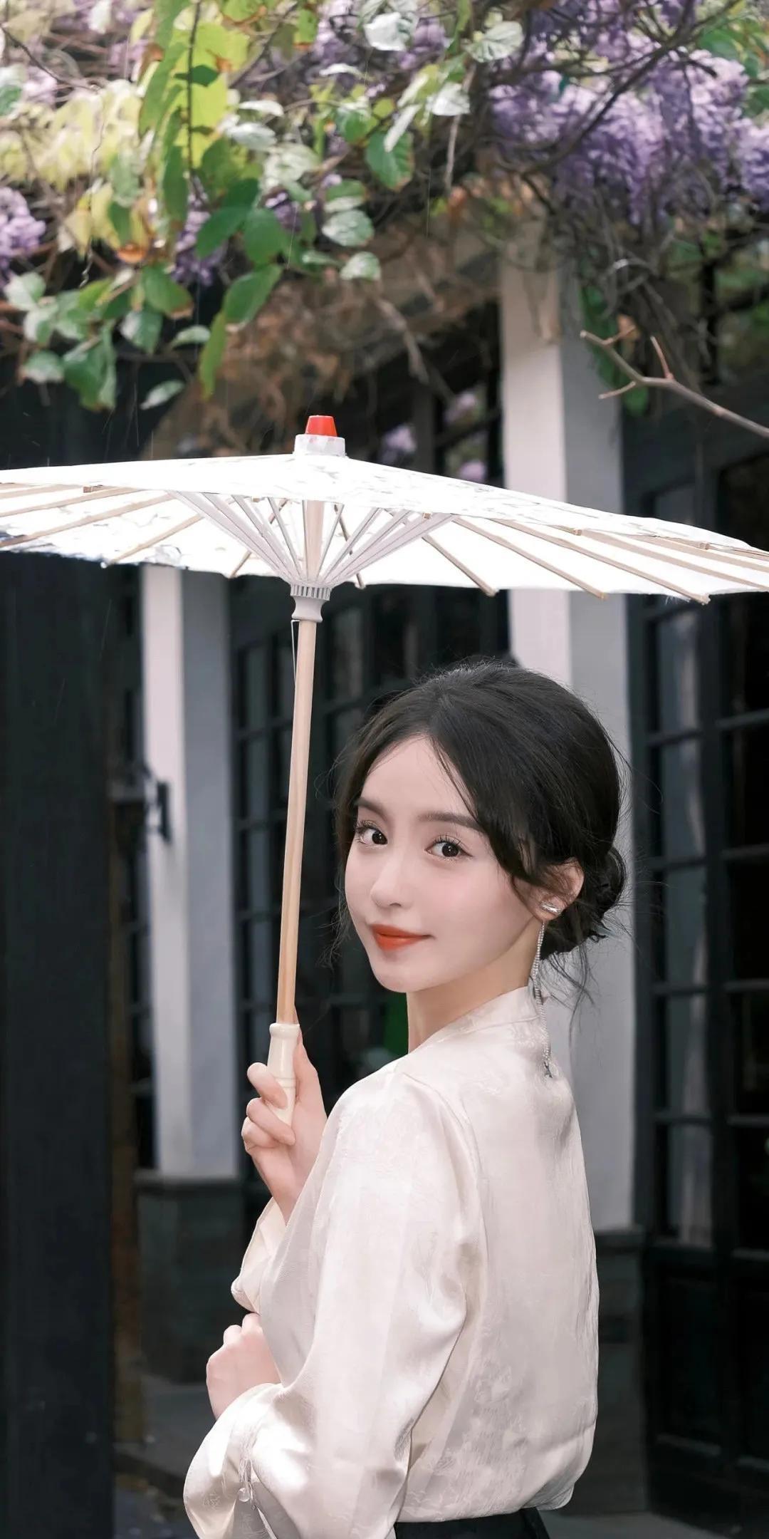 柯颖官宣花少，全能女神的奇妙旅行即将开启！
最近，娱乐圈又有一则重磅消息引起了大