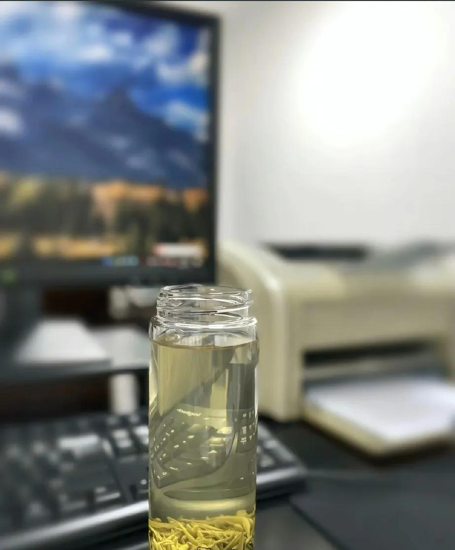 人生真正需要的，不是昂贵的茶，而是喝茶的心情#喝茶#