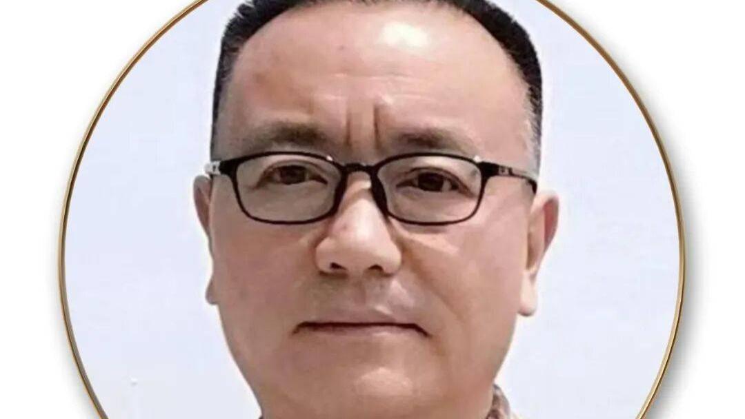 品读中国书法名家——徐忠民