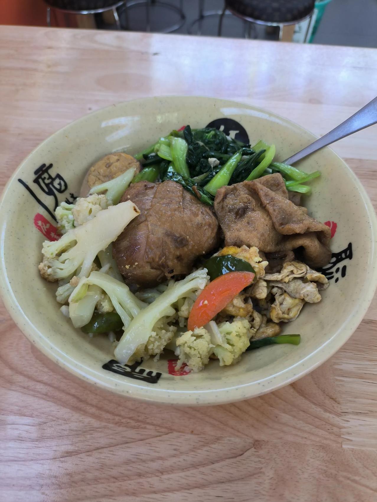 感觉今年的大环境都特别难，以前我感觉挣钱的话没有这么难，今年的话连工厂对普工的要