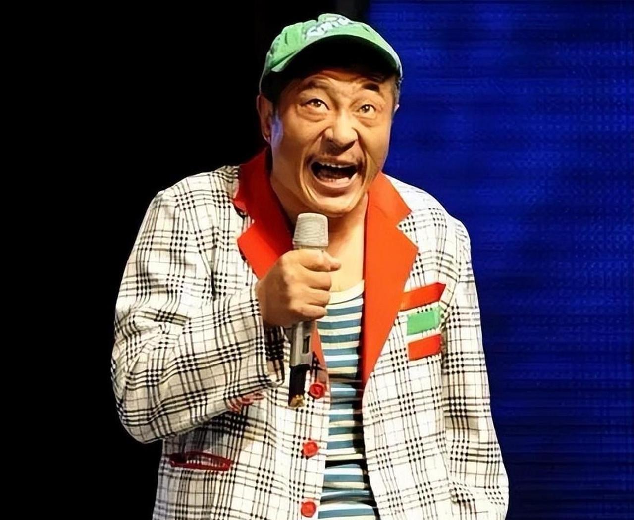 “赵四”扮演者刘小光儿子被曝家暴，妻子称自己被“按在地上殴打”，公开多张流血受伤