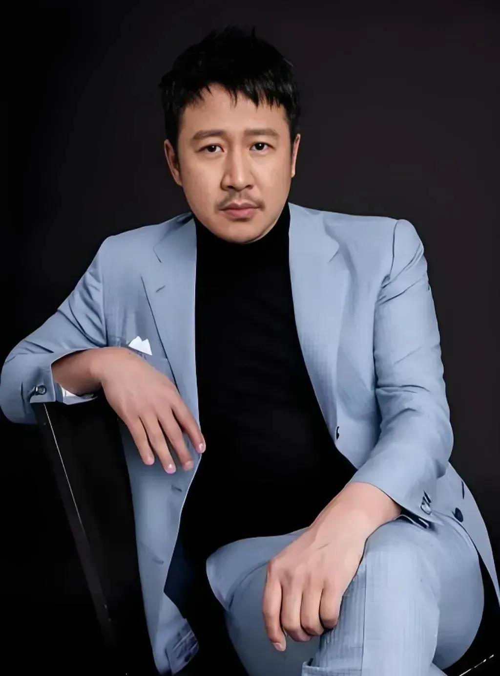 追剧《藏海传》，看了好多集，才认出那大雍皇帝是张国强扮演的，我觉得他演得相当出彩