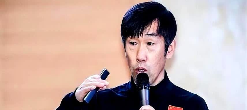 洋帅再贵也救不了国足！
这回足协终于低头了。

过去二十多年，国足主帅像走