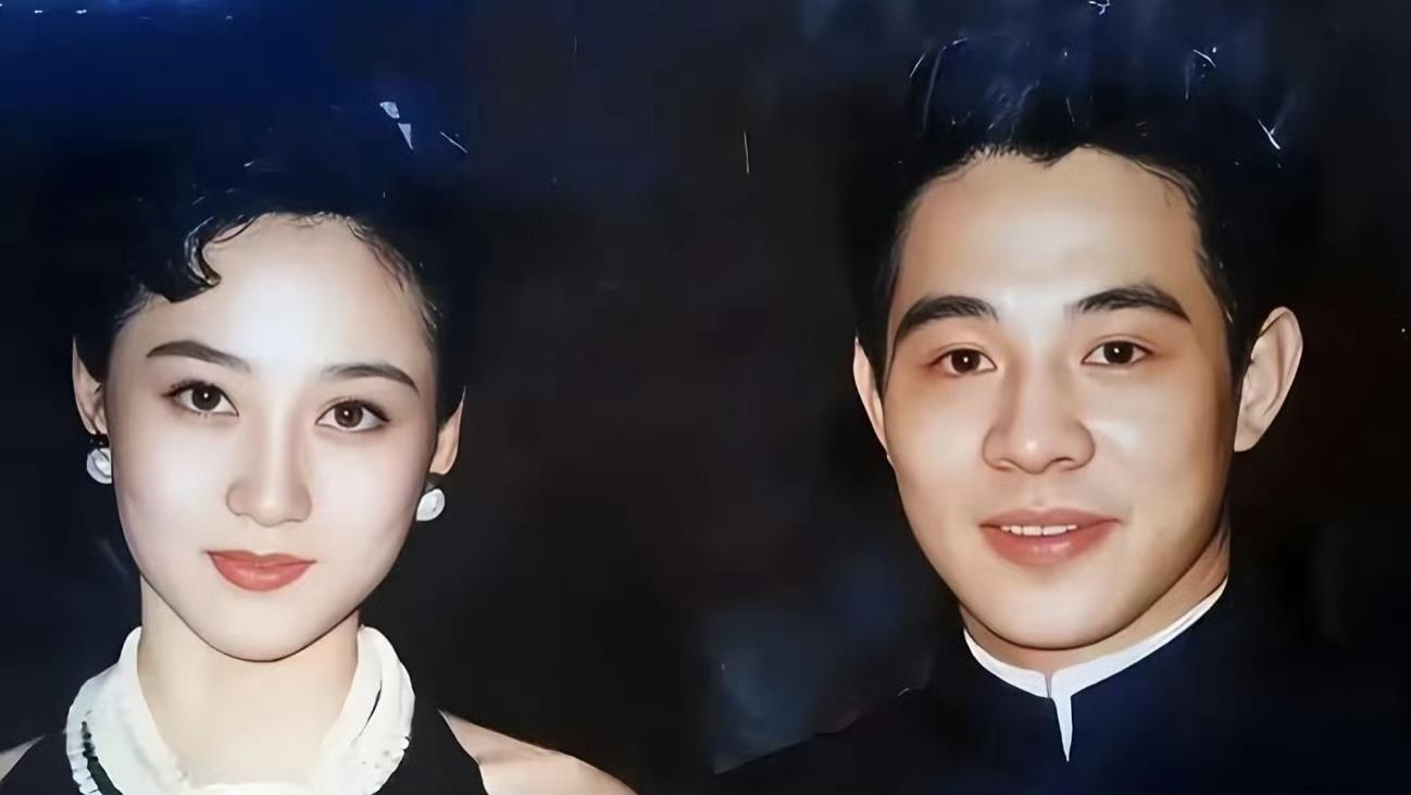 向太曝李连杰将收入全部上缴利智