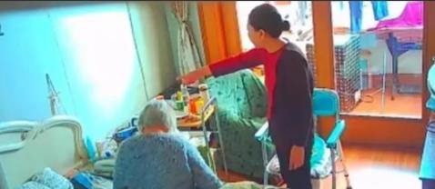 2024年，上海一位女子突然回国探望自己已经94岁高龄的公公婆婆，结果到了门口，