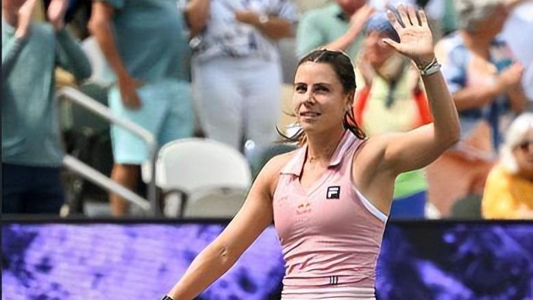 阿尼西莫娃勇闯四强！WTA500大赛继续：她将迎战前澳网冠军