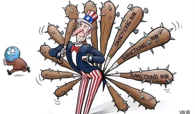 甘愿自我滑跪于地
一个月前，美国总统特朗普和欧盟委员会主席冯德莱恩在位于英国苏格