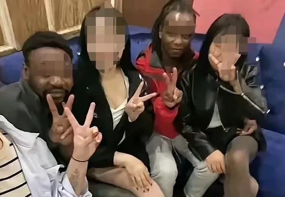不少女生不要一分钱彩礼嫁黑子哥，这是为什么？

首先声明一下，绝对不存在种族歧视