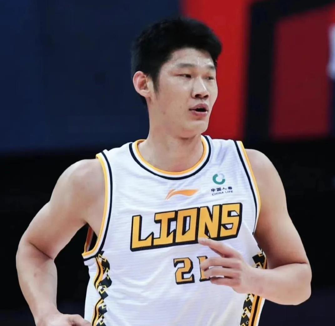 CBA联盟现役球技好，打球最干净的五位球员
1、胡金秋，两届CBA常规赛MVP得
