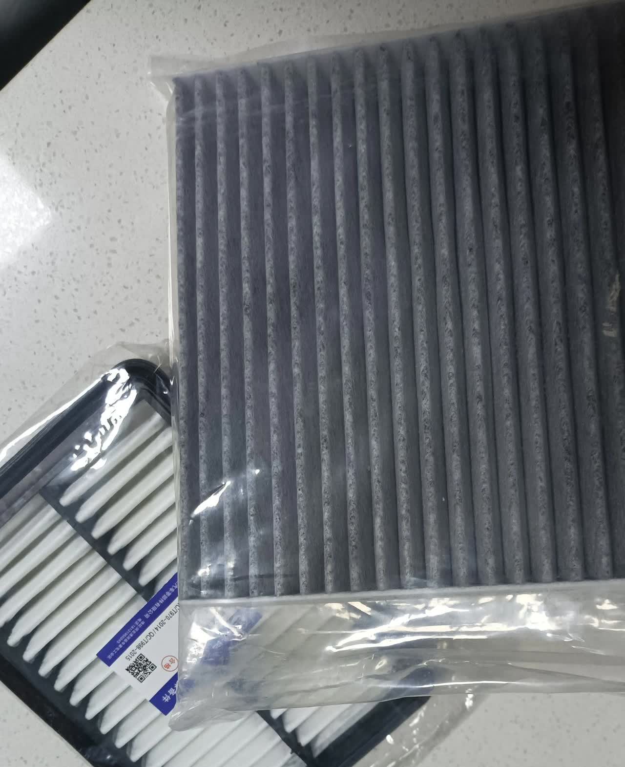 网上十几块的空气空调滤芯确实很便宜，我以前也买过。和之前在某东花近30块买的相比