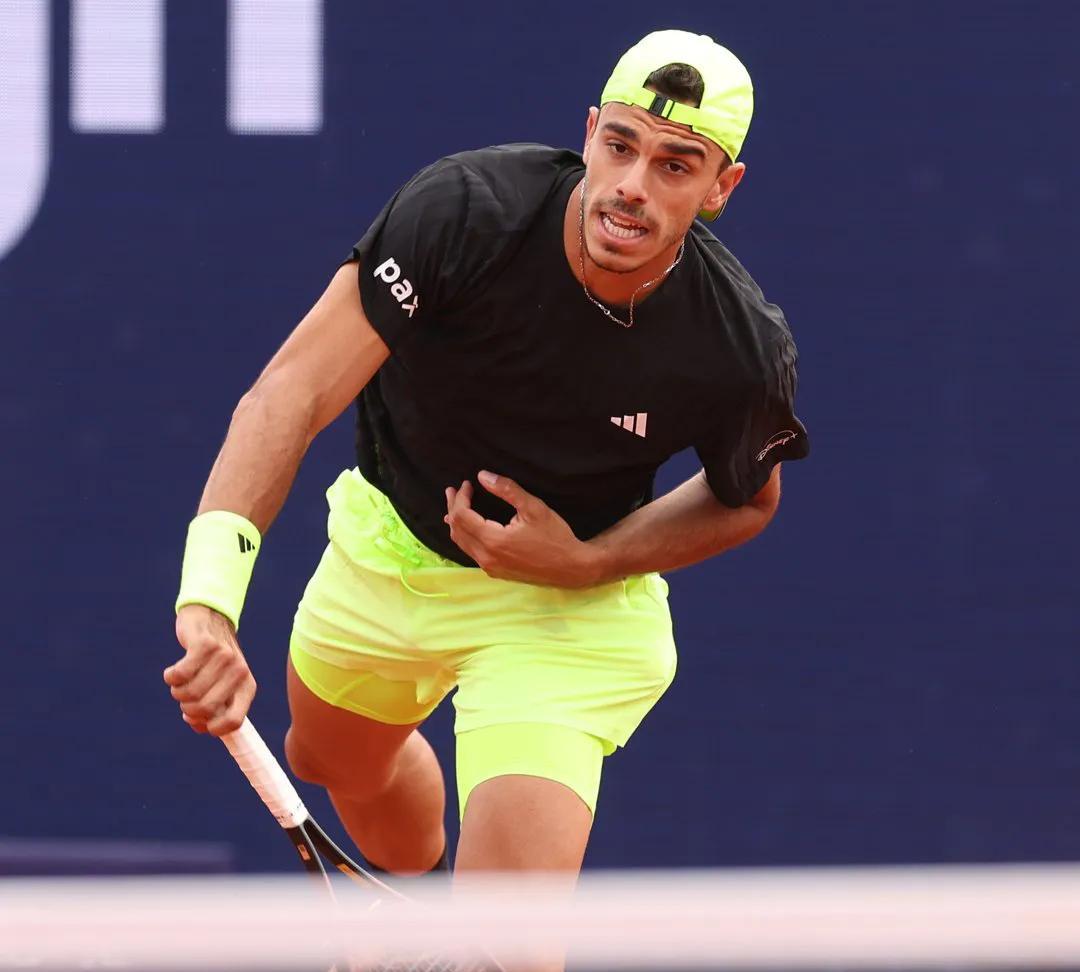 #网坛风云# ATP500慕尼黑站第二轮，5号种子F·塞伦德罗以6-3/6-2轻