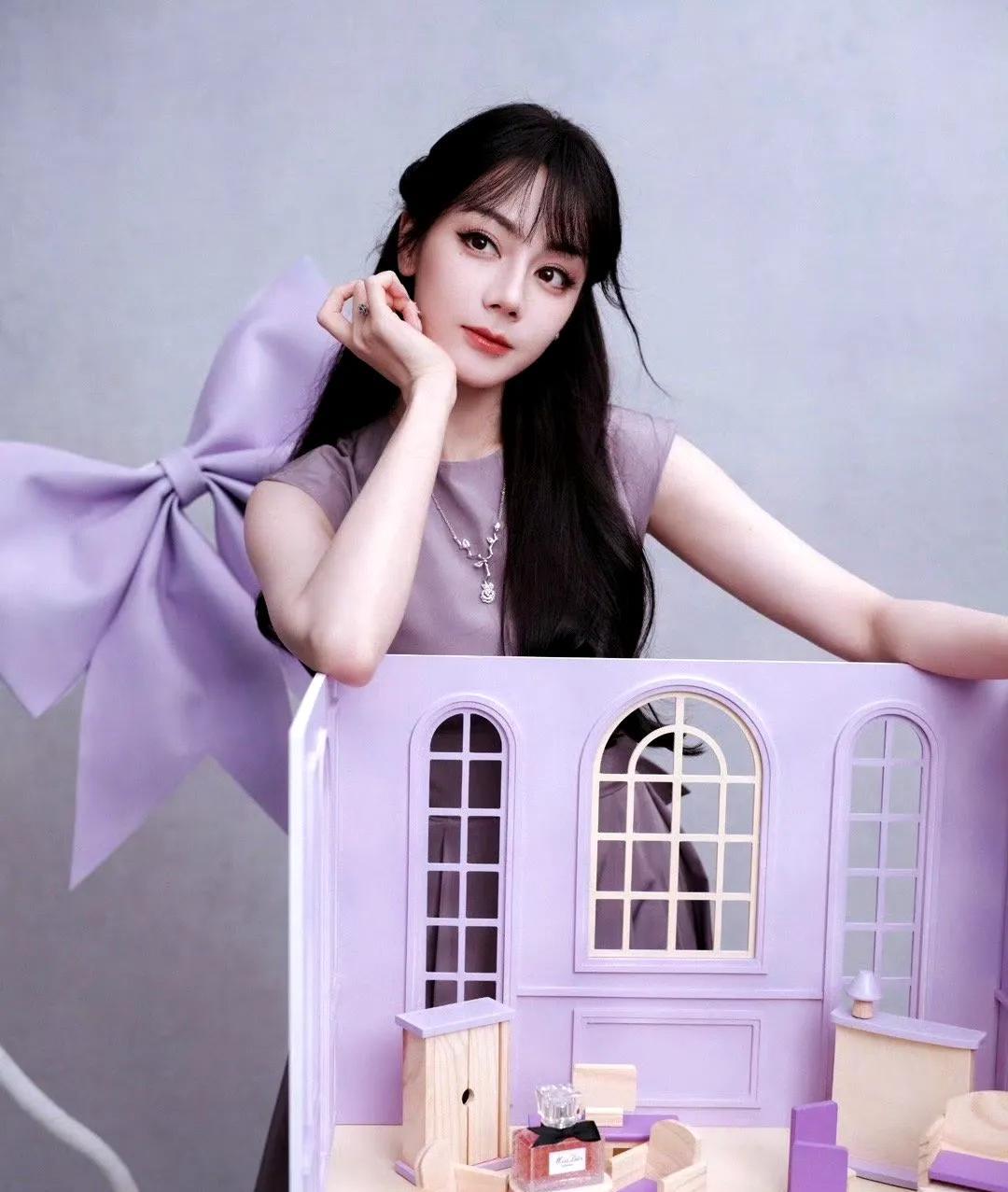 #方可帮迪丽热巴做发型# 热巴貌美适配度高