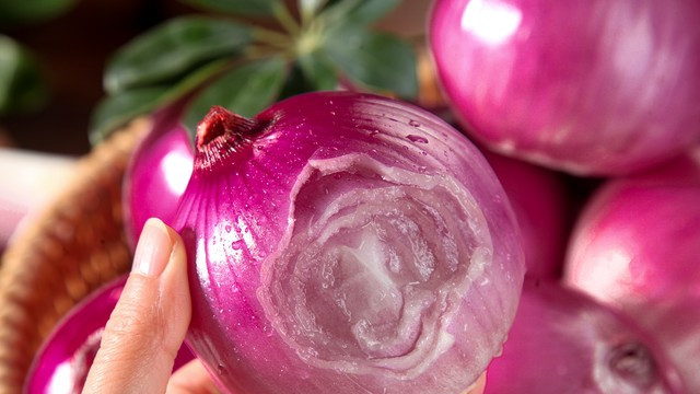 冬天多吃，硒含量超洋葱50倍！2块1斤的“放心”菜，随手一炒真香