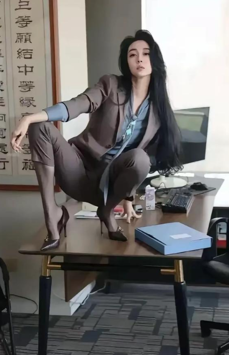 刚请的财务表演上桌.原来是这样的啊