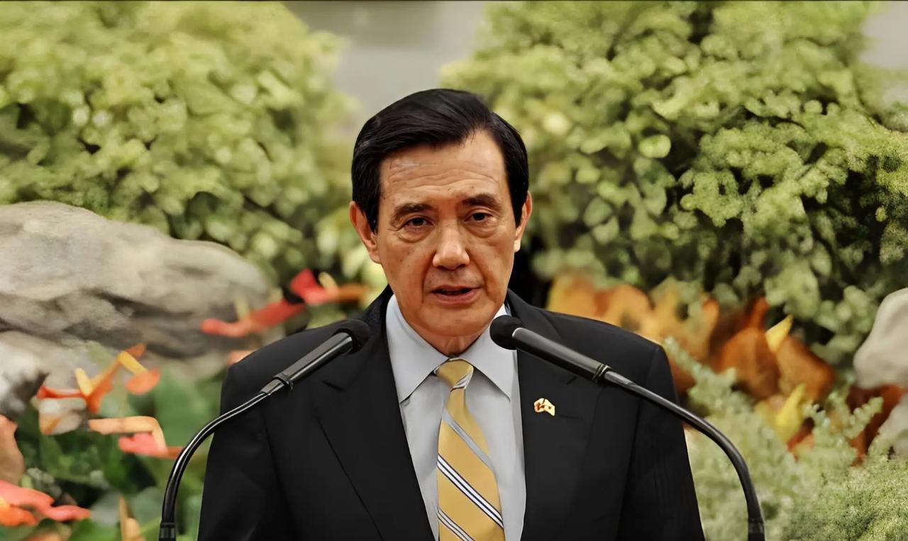 “马英九就是按照美国人的指示来确定他的政策，所以他的‘和平民主统一’论，就是假统